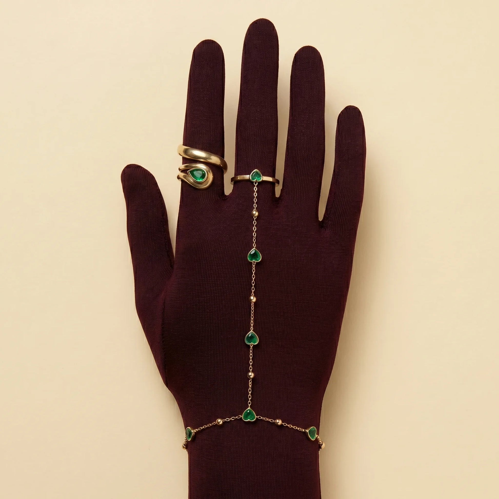 Émeraude Royale Pack — Chaîne de Main + Bague Cristaux Verts | Auraya