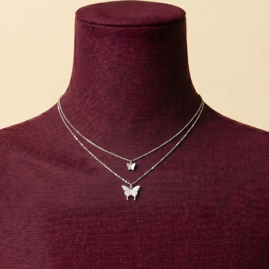 Sapphire Dreams — Collier Double Rang Cristaux Bleus Saphir Papillon | Auraya